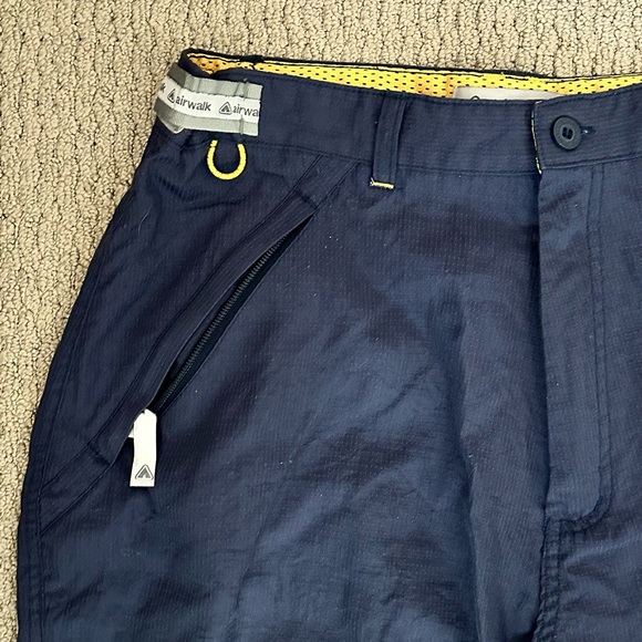 Vintage Y2K Airwalk Adjustable Parachute Joggers in Navy with Yellow Details - Picture 3 of 10